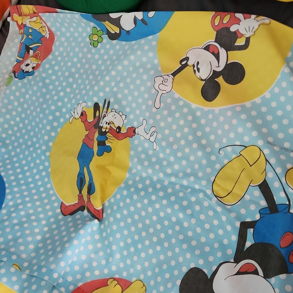 Vintage Disney Mickey & Friends flat bed sheet